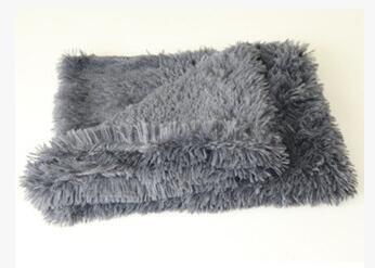 Couverture Ultra-Douce en Peluche pour Chiens et Chats – Confort & Élégance
