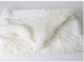 Couverture Ultra-Douce en Peluche pour Chiens et Chats – Confort & Élégance