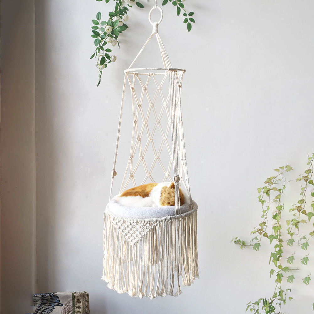 Hamac Suspendu en Macramé pour Chat – Élégance Bohème et Confort Félin